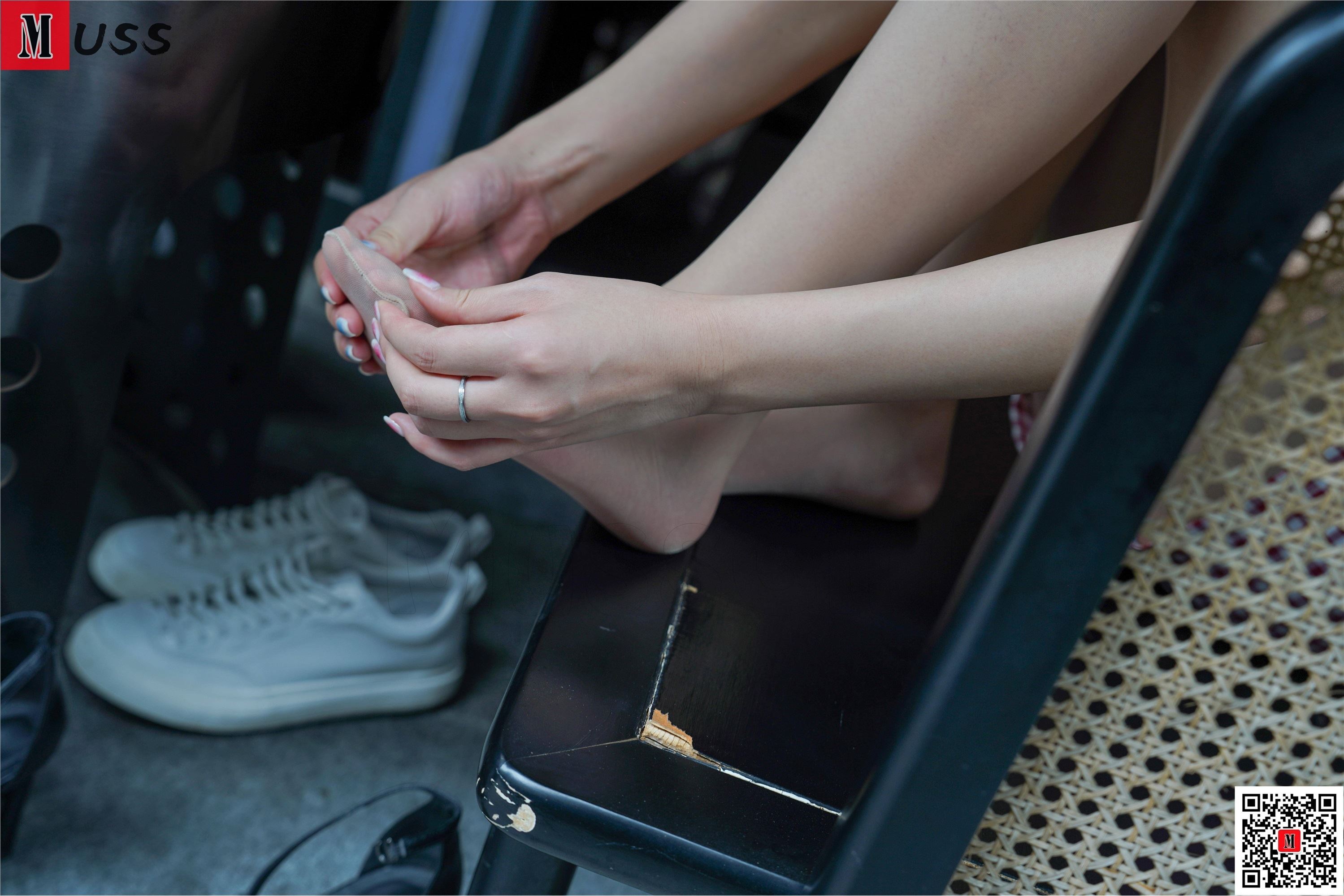 MussGirl慕丝女郎  NO.700 嘘嘘（中）